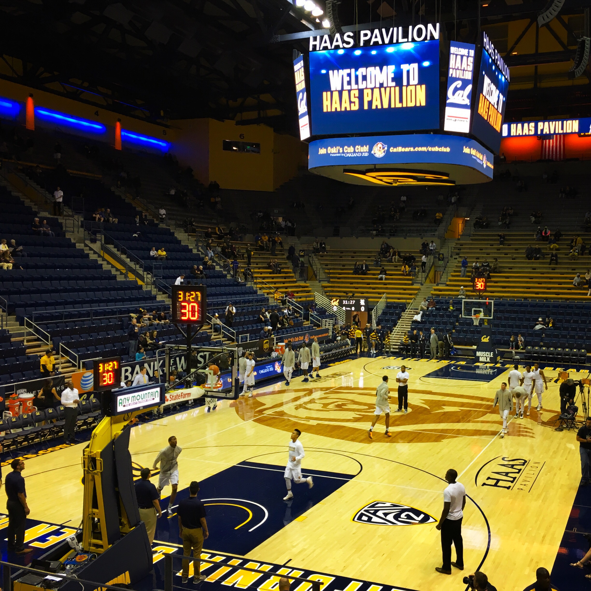 UC Berkeley basketball court - Haas Pavillion