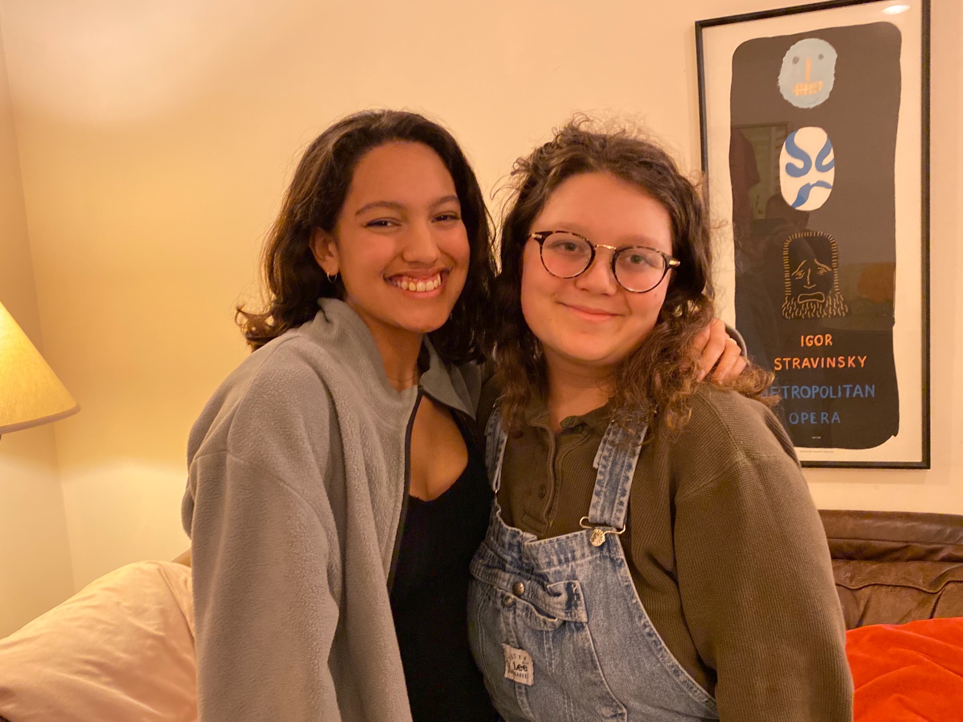 Valentina and her friend Isabela